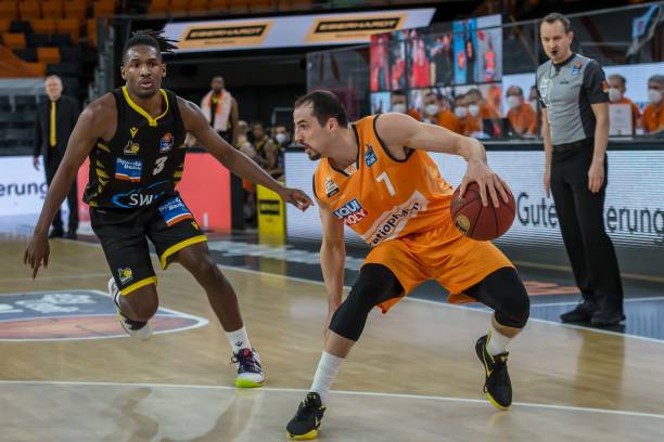 赛季剩余的 赛季剩余的