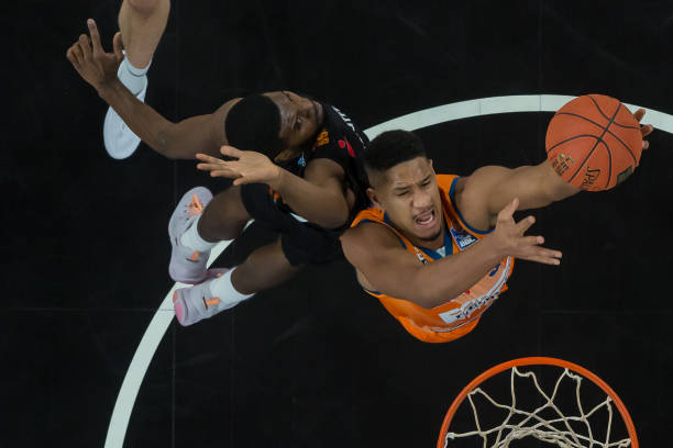 更是对其精 更是对其精