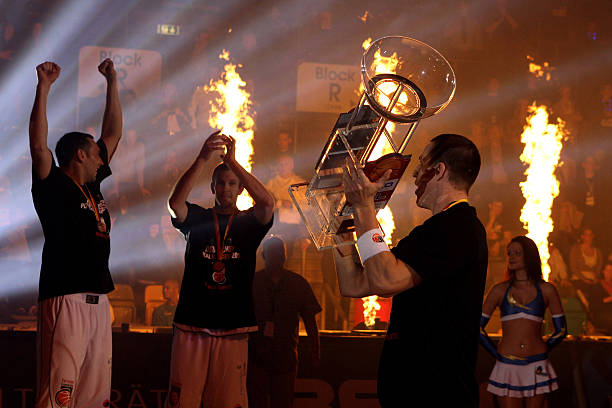 基础上做一 基础上做一