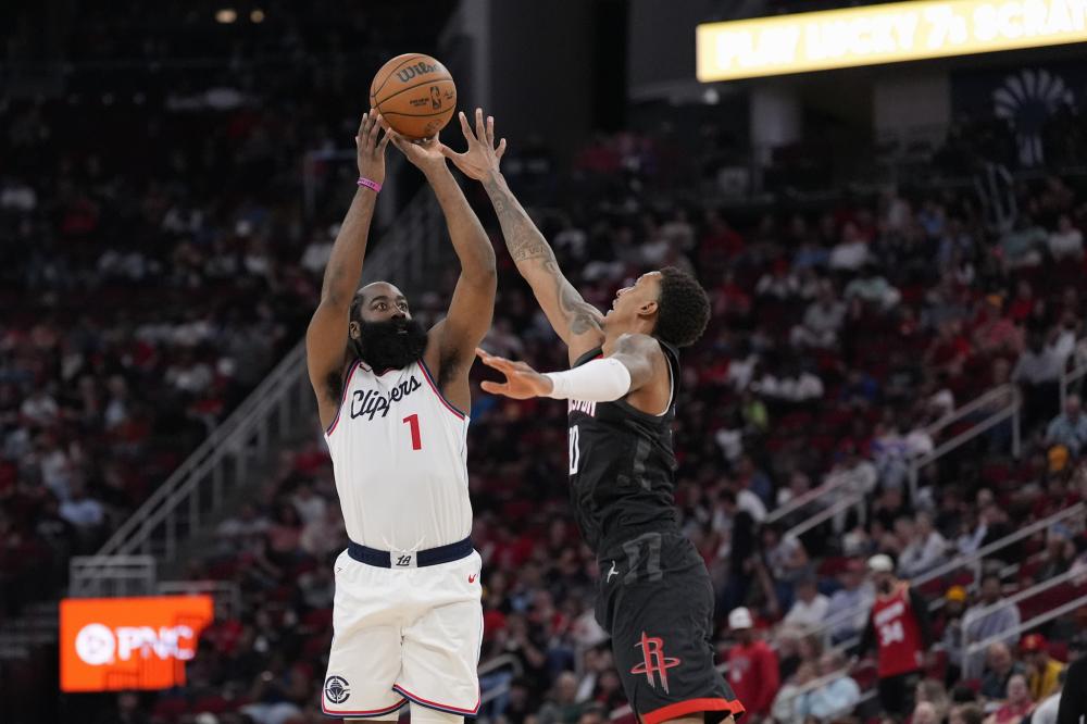 C罗900球分布：皇马450球国家队131球曼联145球